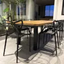 Mesa petiribi 2,50 Mts + 8 sillas Allegra negras