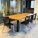 Mesa petiribi 2,50 Mts + 8 sillas Windsor negras