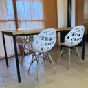 Mesa Denver + 4 sillas Akron blancas